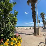 A 50 M De La , Ideal Pour 2, Avec Parking 2noumea35 * Canet-en-Roussillon